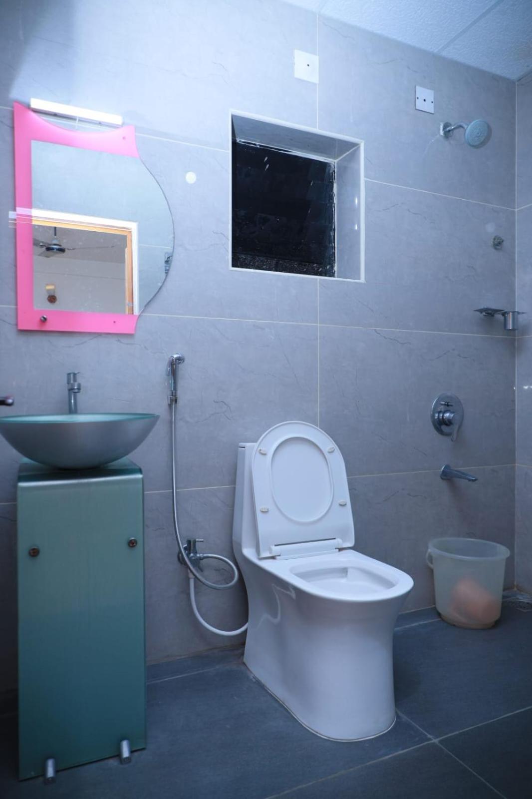 Hotel Tayas Trippapur 외부 사진