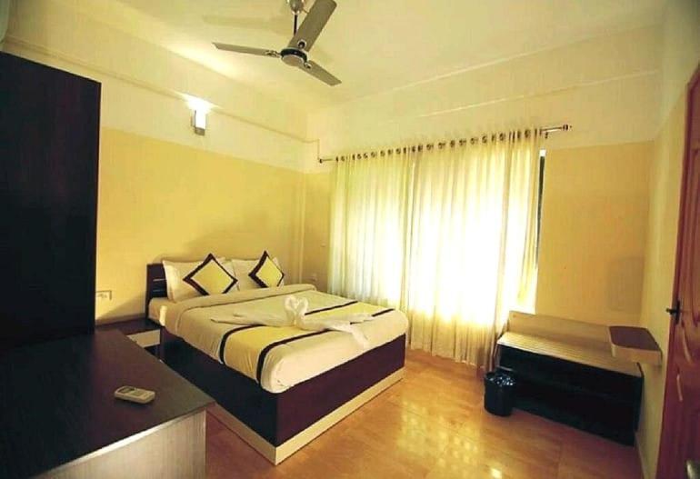 Hotel Tayas Trippapur 외부 사진