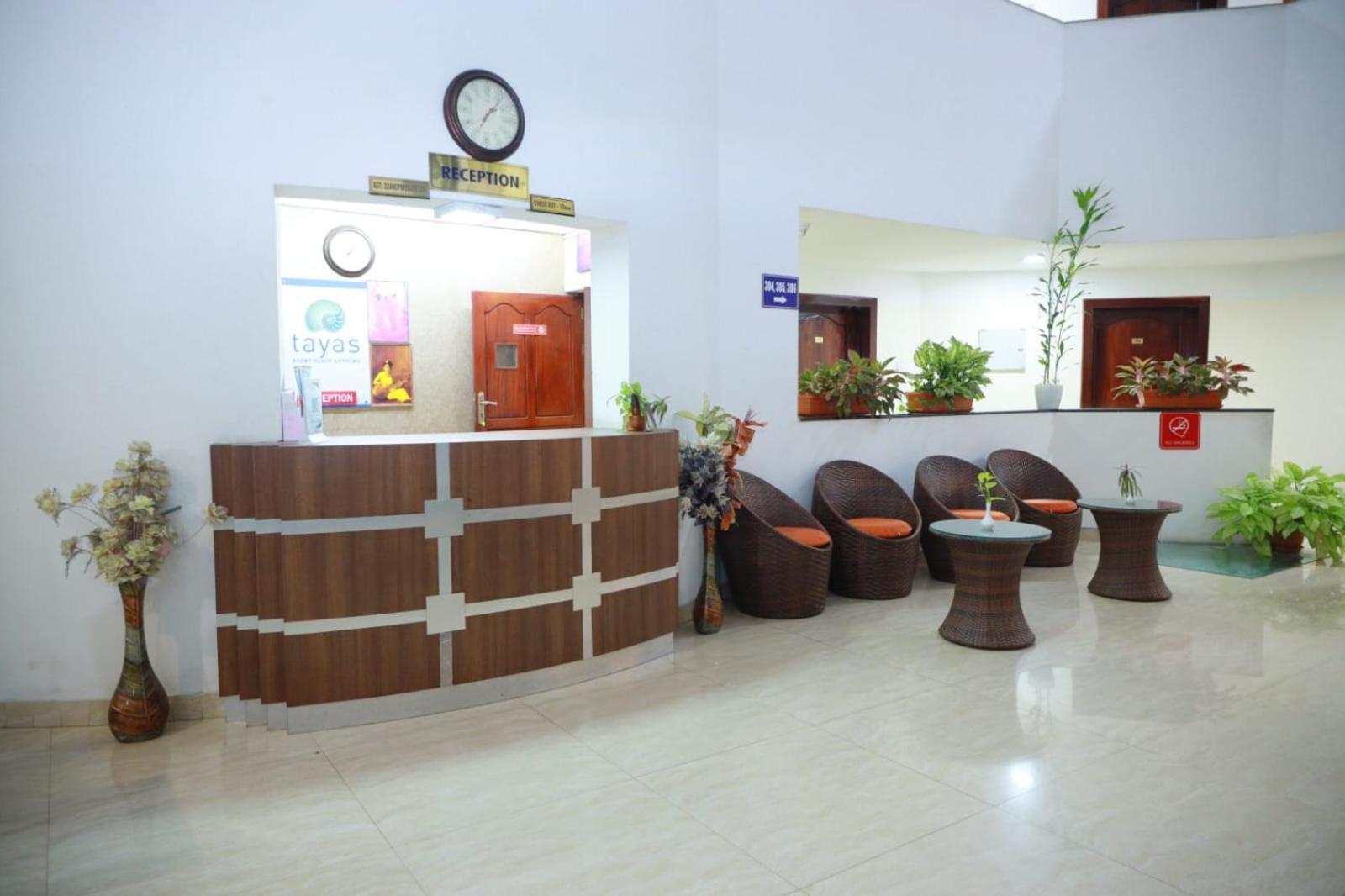 Hotel Tayas Trippapur 외부 사진