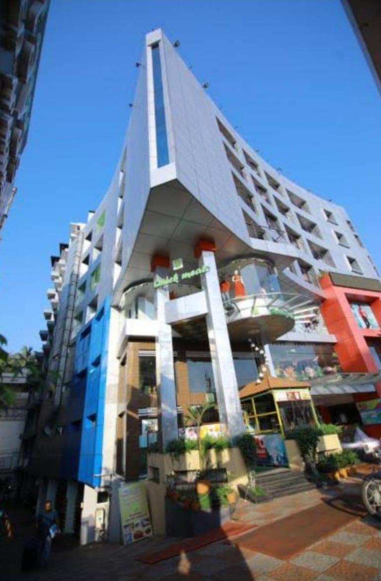 Hotel Tayas Trippapur 외부 사진